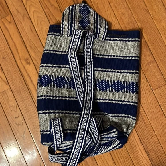 Toronto Maple Leafs draw string backpack - Picture 2 of 3